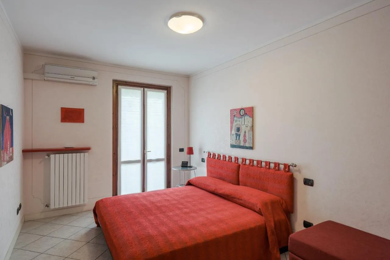 Mosaici Sunrise - Lake Front Apartment With Beautiful View Sirmione 0*,